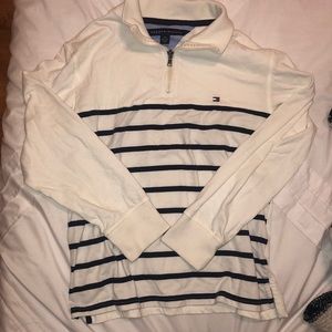 tommy hilfiger zip up! 💙